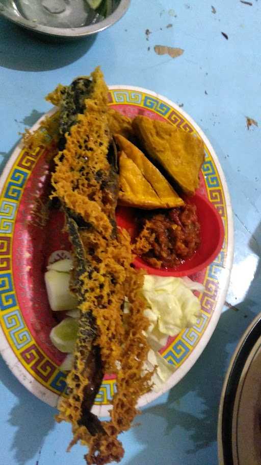 Pecel Lele Nasi Goreng Cipluk 1