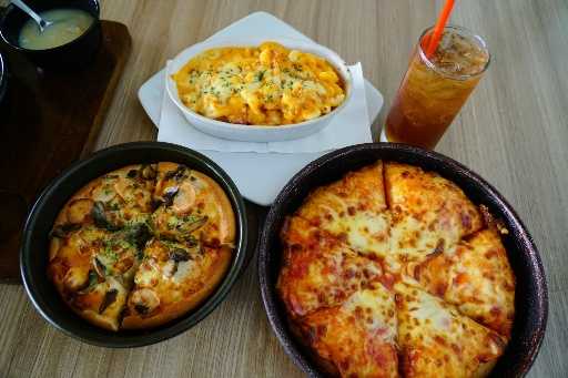 Pizza Hut Restoran - Cianjur 10