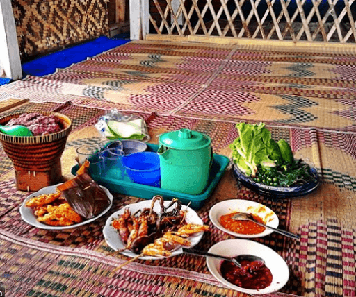 Warung Nasi Lesehan Bori 4