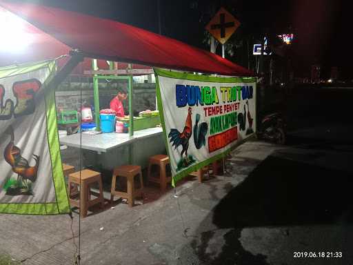 Warung Nusantara Pecel Lele 6