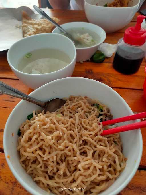 Mie Ayam Bangka Woodd, Otista Tangerang 1