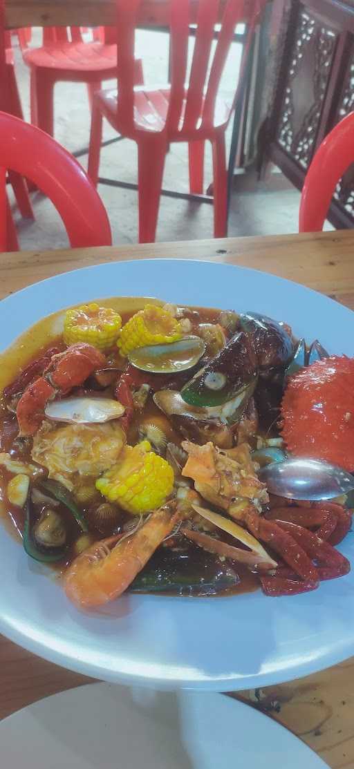 Seafood Kepiting Montok New & Gubuk Sunda 8