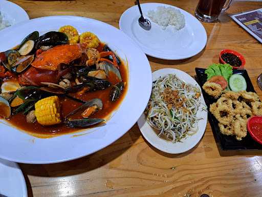 Seafood Kepiting Montok New & Gubuk Sunda 6