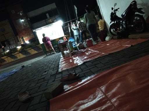 Warung Nasi Uduk Malam Teh Eni 7