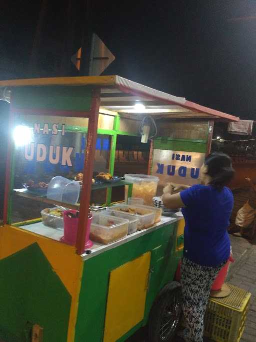 Warung Nasi Uduk Malam Teh Eni 4