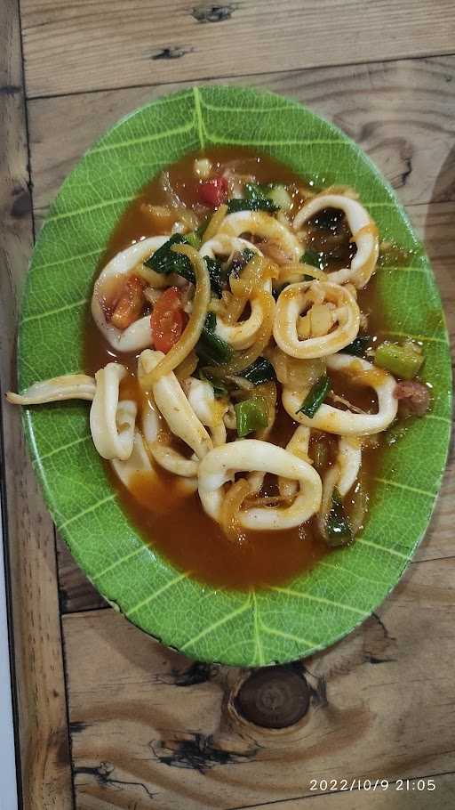 Warung Seafood Trubus Satria Ronggolawe 3