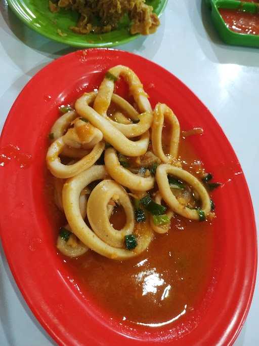 Warung Seafood Trubus Satria Ronggolawe 10