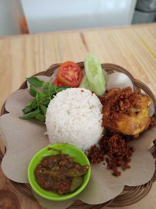 Ayam Goreng & Soto 4