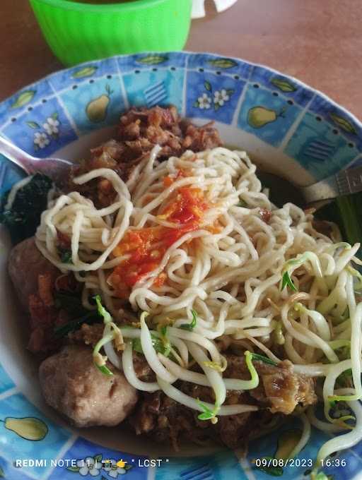 Mie Ayam Bakso Arsyla Lembang 3