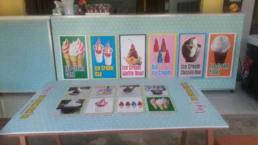 Vey'S Ice Cream Station 8