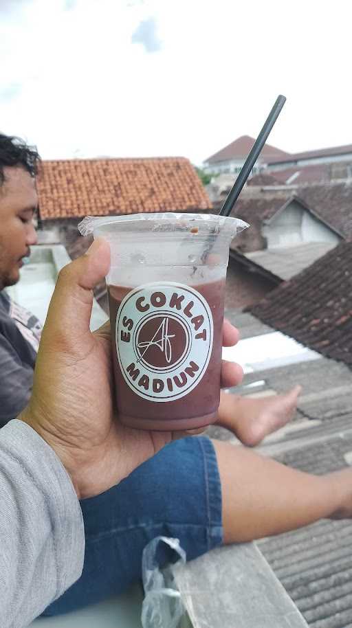 Es Coklat Madiun 10