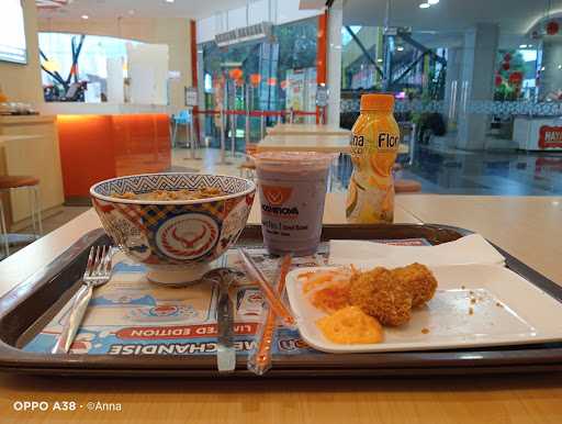 Yoshinoya Japanese Restaurant Madiun 7