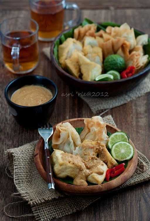 Bakso Aci & Geprek Gadis Resto 4