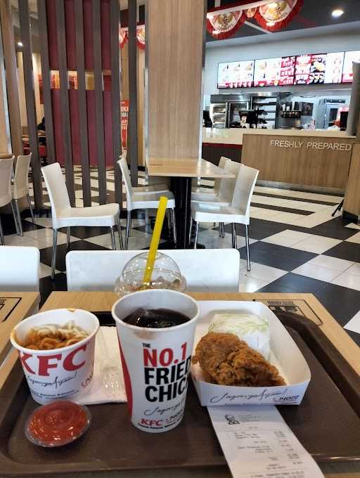 Kfc Lawu Plaza Madiun 8