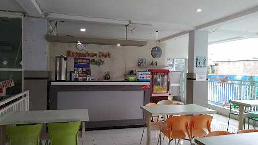 Kasembon Park Cafe 6