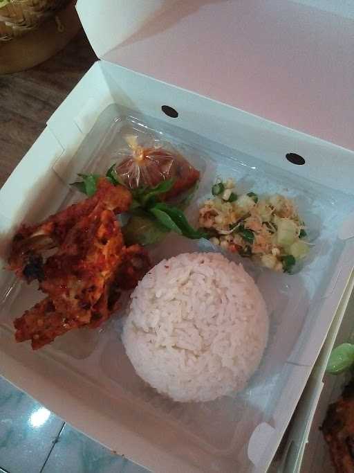 Pak Item Kedai Aneka Nasi Goreng 3