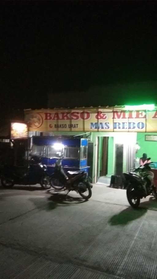 Warung Bakso Mas Rebo Kasemen 4