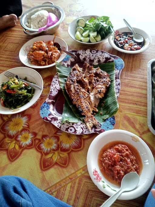 Warung Makan Ibu Titin 10