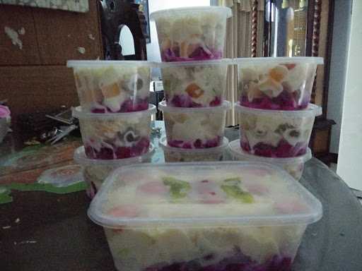 Salad Buah Snackin Aja 1