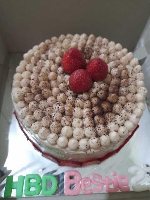 Malieka Cake 3