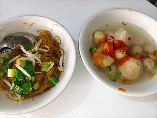 Bakso Prasmanan Ciharum 8