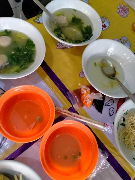 Bakso Prasmanan Ciharum 1