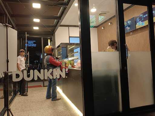 Dunkin Donuts (Pangauban) 1