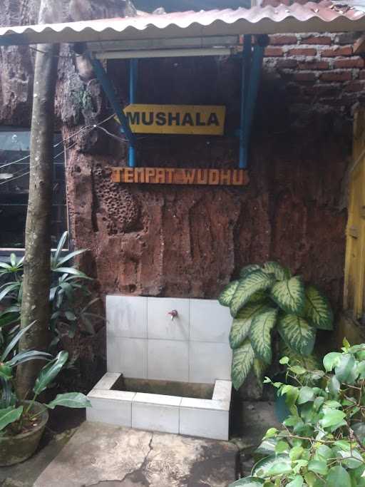 Rumah Makan Sindang Kabita 2 9