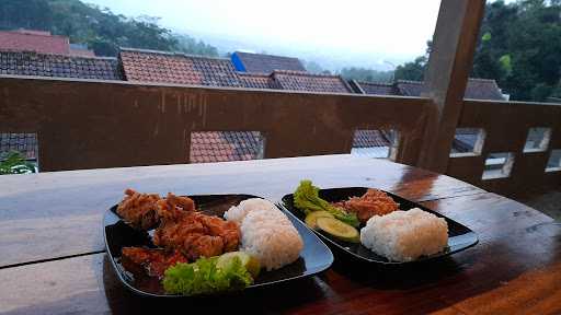 Kedai Utami & Ayam Geprek Abah 4