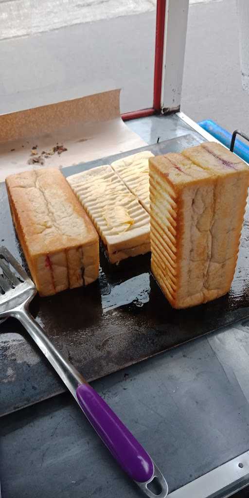 Roti Bakar Arfiq Putra 9