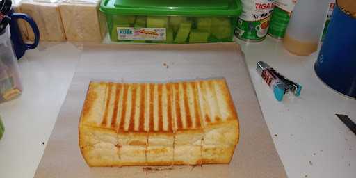 Roti Bakar Arfiq Putra 4