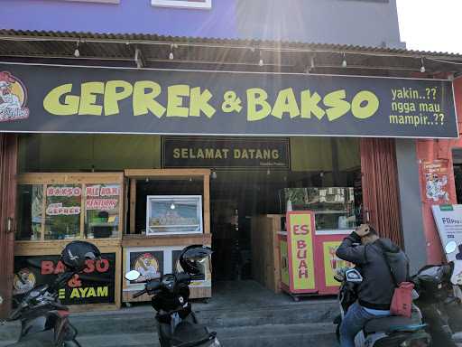 Familia Prekso Geprek Dan Bakso 3