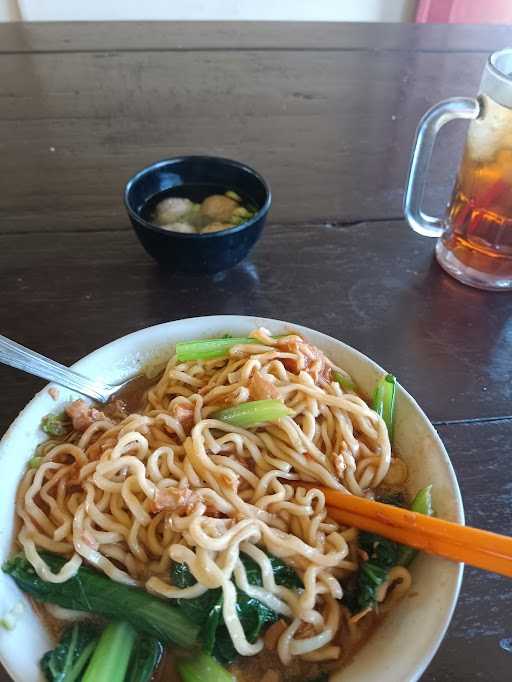 Mie Ayam Bakso Wonogiri 1