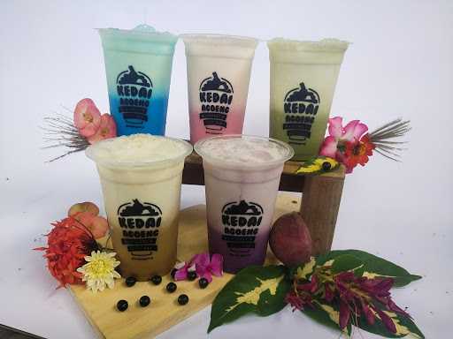 Kedai Agoeng Milkshake & Juice Bar 4