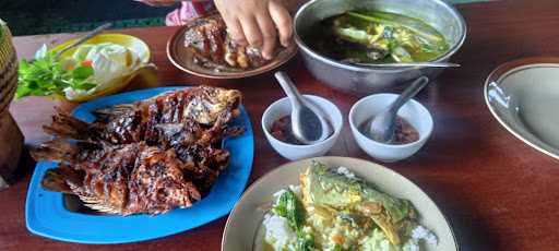 Alaska Talun || Rumah Makan & Pemancingan 4