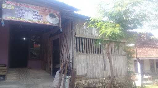 Warung Kopi *Mak Sri 3