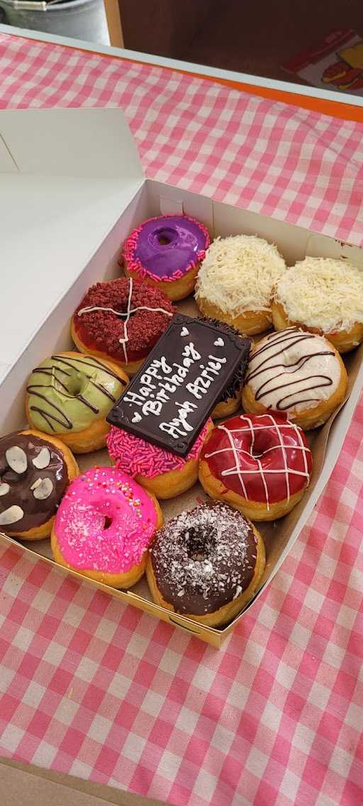 Safina Cake & Donut'S 7