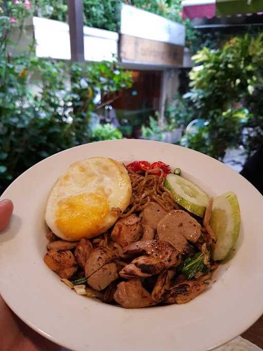 Mie Tulodong 18 8