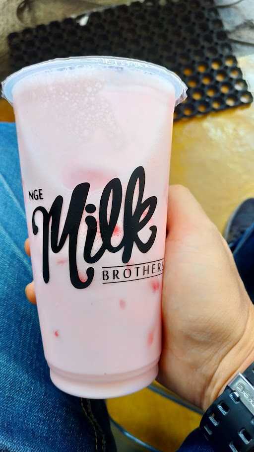 Ngemilkbrothers 1