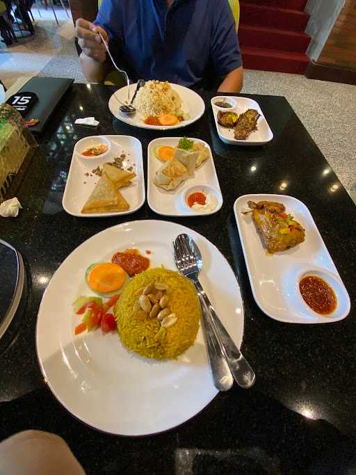 Ajwad Resto Kebayoran 9