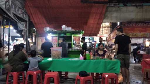 Bakmi Roxy Radio Dalam 5