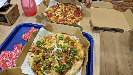 Domino'S Pizza 8