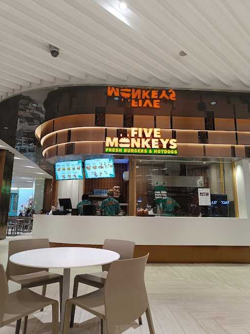 Five Monkeys Burger - Plaza Senayan 9