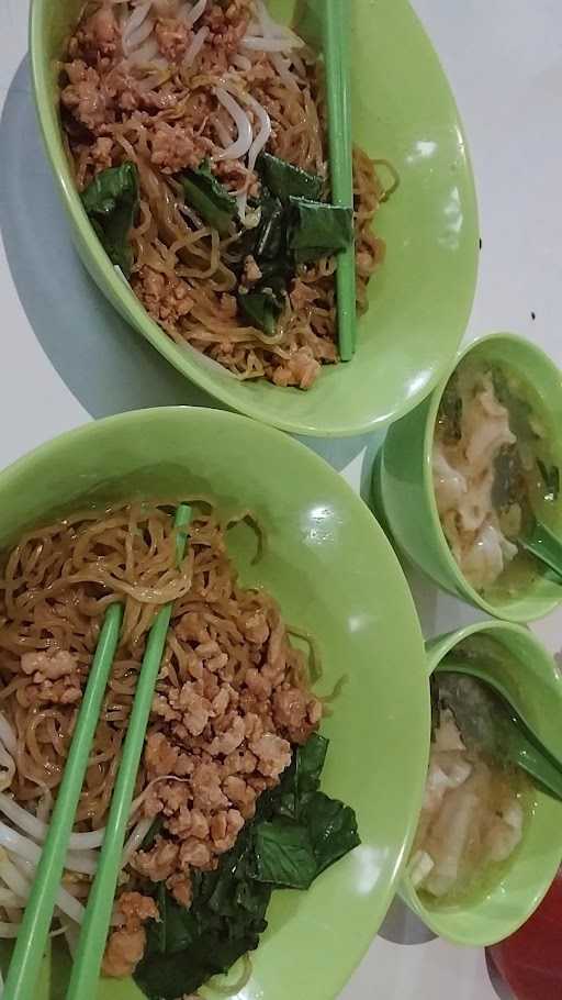 Mie Ayam Bangka Akim 9