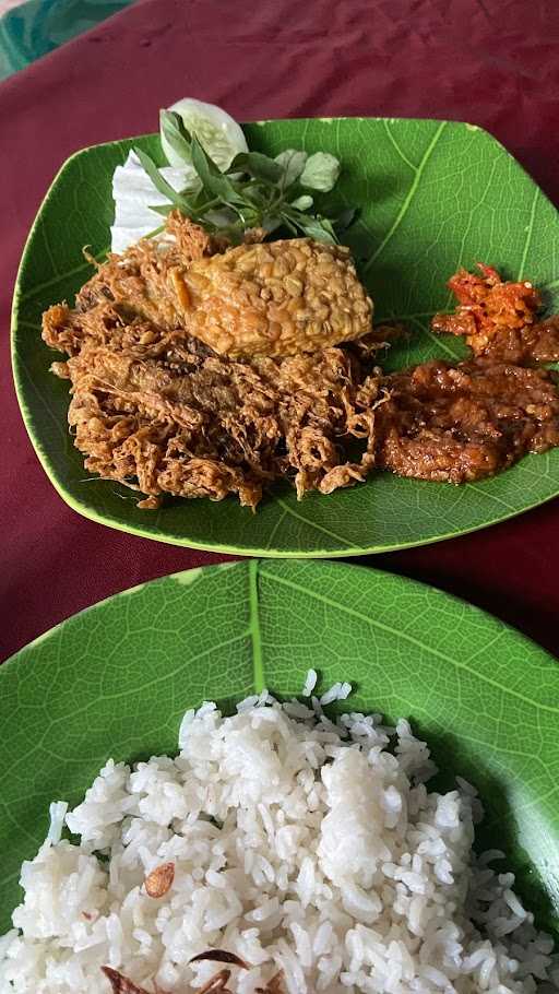 Pecel Lele Si Doel, Empal Goreng Wijaya 5