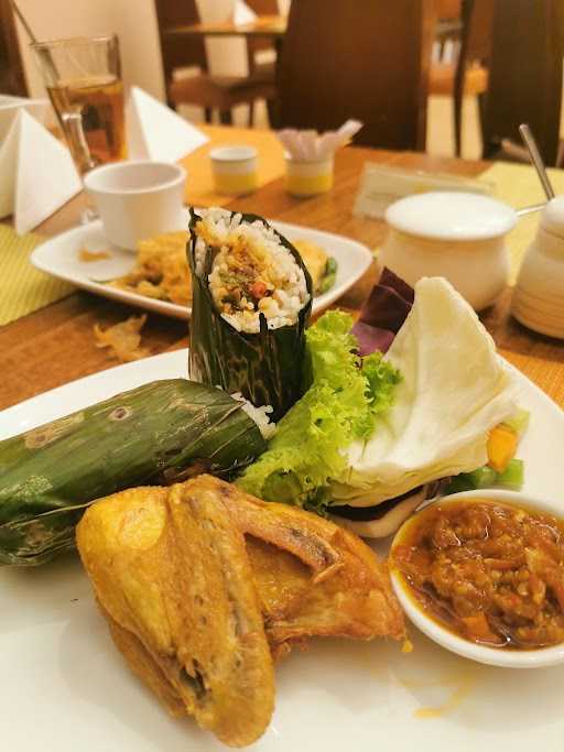 Sop Buntut Bogor Cafe - Pacific Place 6