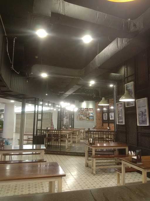 Warung Tekko, Plaza Semanggi 2