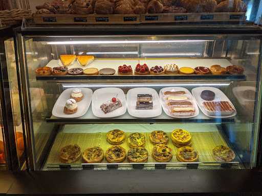 Levant Boulangerie Et Patisserie 6