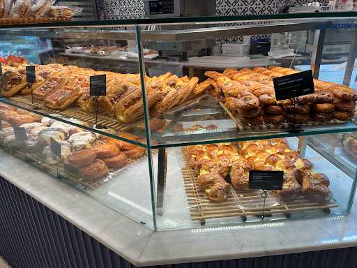 Paris Baguette - Gandaria City 5