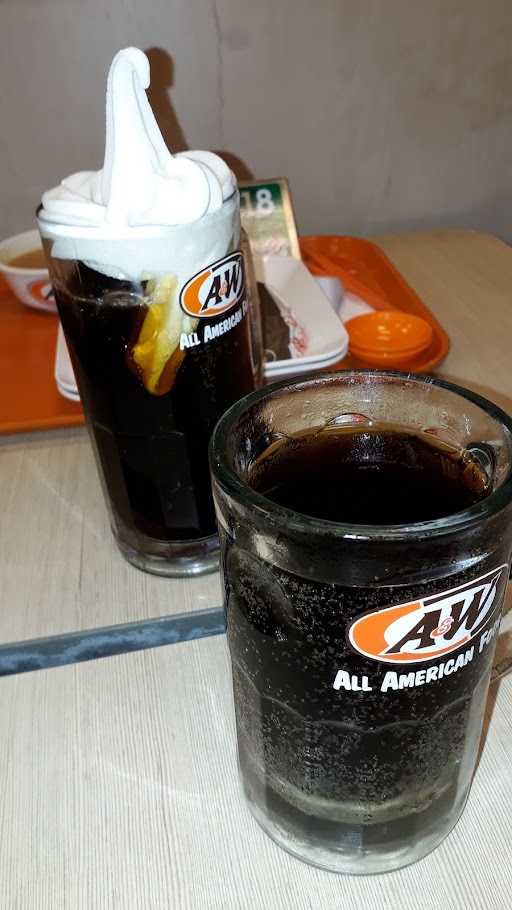 A & W Restaurant Poins Square 6